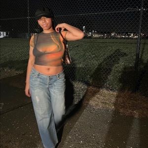 Mini Tee in Aura (worn once)